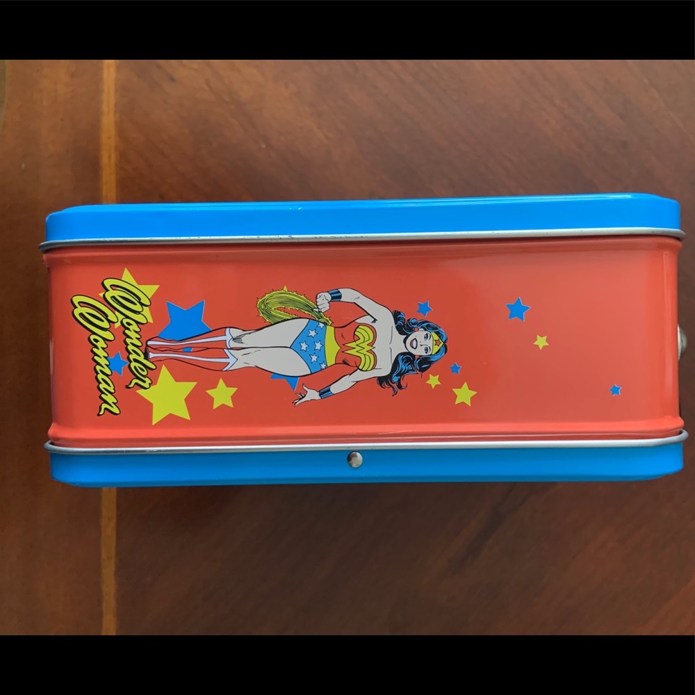 Wonder Woman Lunchbox - Picture 6 of 6